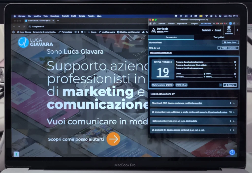 Monitor di un MacBook che mostra l'homepage del sito lucagiavara.it con il tool di analisi dell'accessibilitÃ